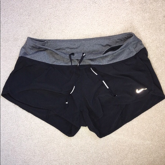 ❌SOLD❌ Nike Shorts - Picture 4 of 4